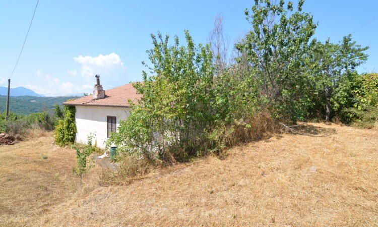 Casa indipendente con terreno a Rocca San Felice 2602 - Tutte le immagini